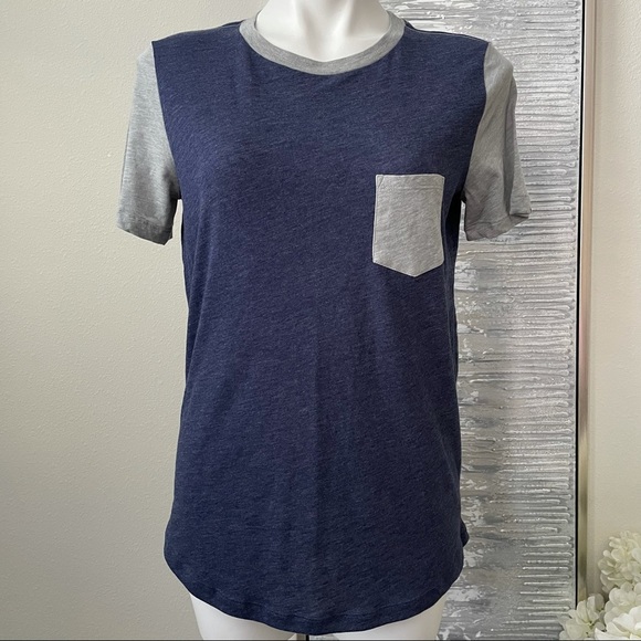 PINK Victoria’s Secret Pocket Tee Size S Women - Picture 1 of 10